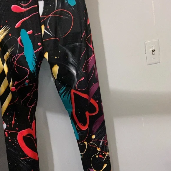 Graffiti and Hearts Vibrant Multi-Color Leggings - Picture 3 of 11
